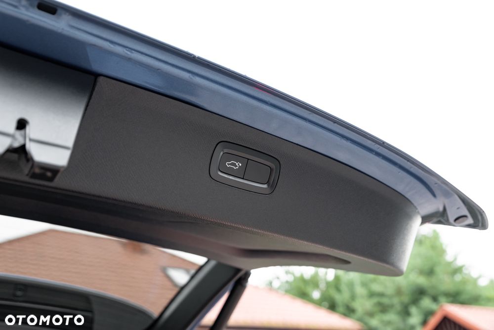 Volvo XC 90 T6 AWD R-Design - 21