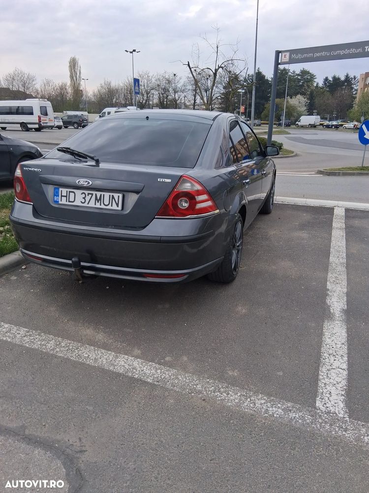 Ford Mondeo 2.0TDCi Ghia - 3