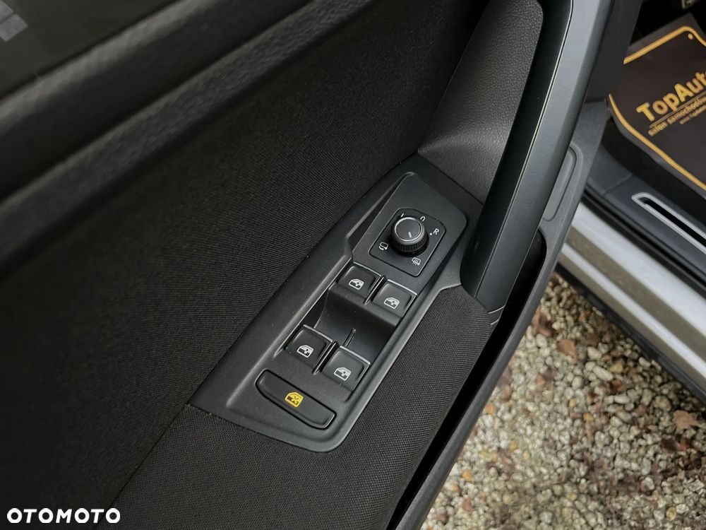 Volkswagen Tiguan 2.0 TDI SCR DSG IQ.DRIVE - 32