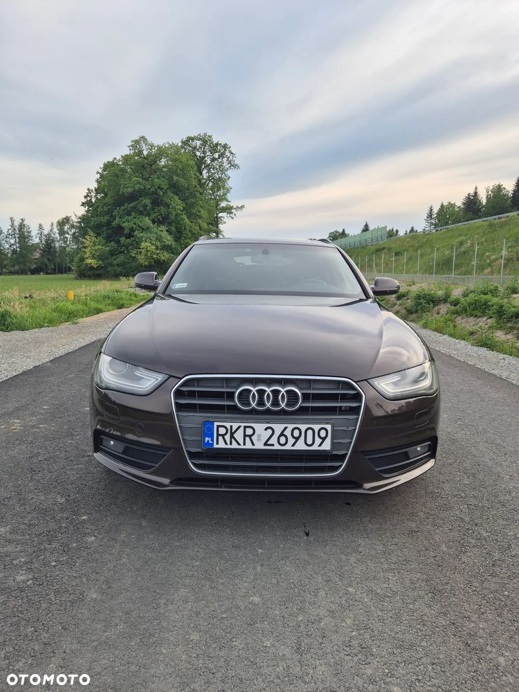 Audi A4 Avant 2.0 TDI DPF Ambiente - 2