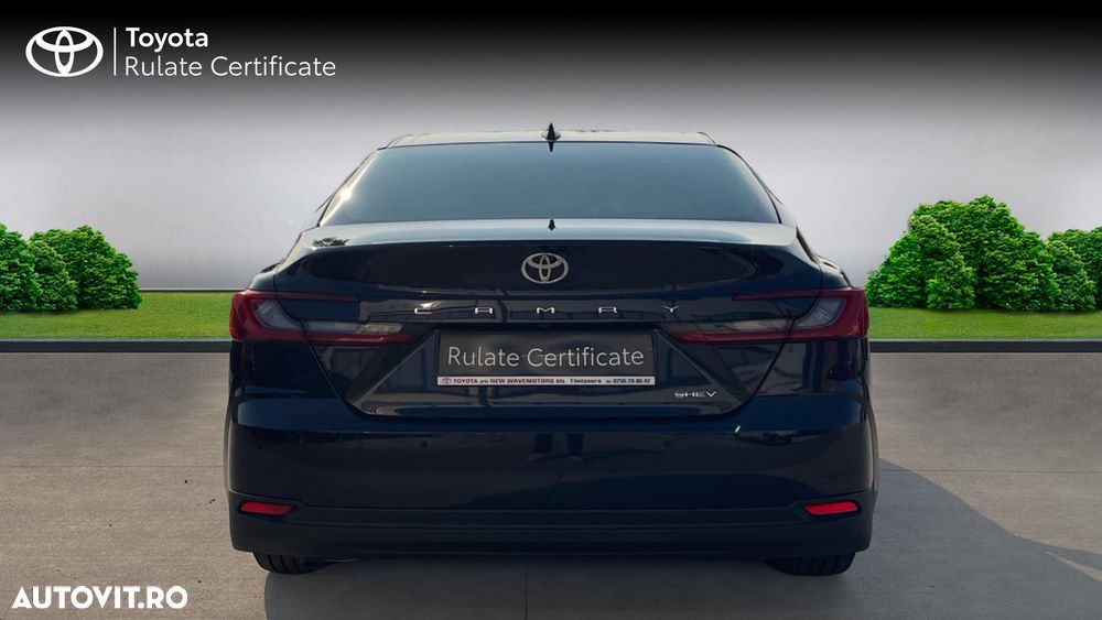 TOYOTA Camry 2024 — imagine 5