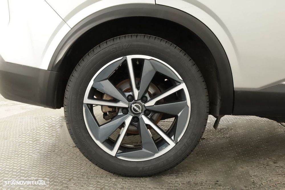 Nissan Qashqai 1.3 DIG-T N-Connecta Xtronic - 5