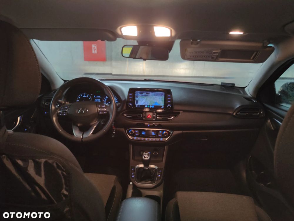 Hyundai i30 1.5 T-GDI 48V Smart - 13