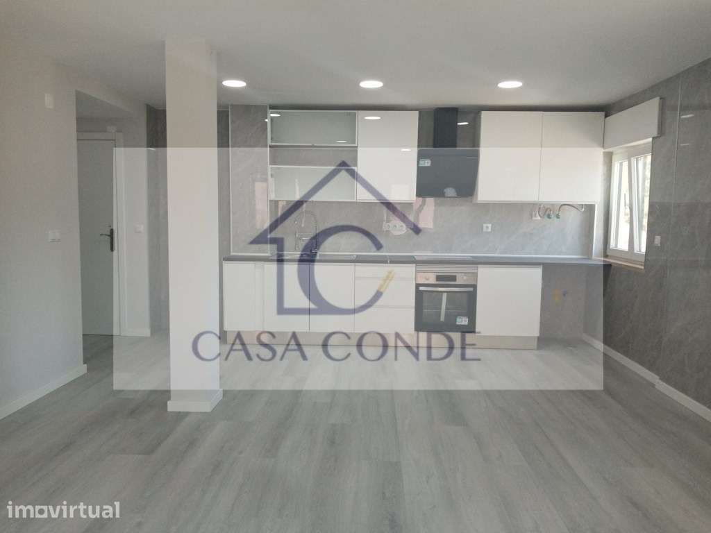 Apartamento T2 Totalmente Remodelado em Corroios - Grande imagem: 3/15