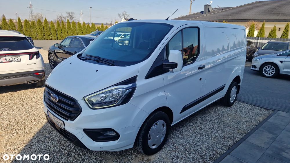 Ford TRANSIT CUSTOM - 23