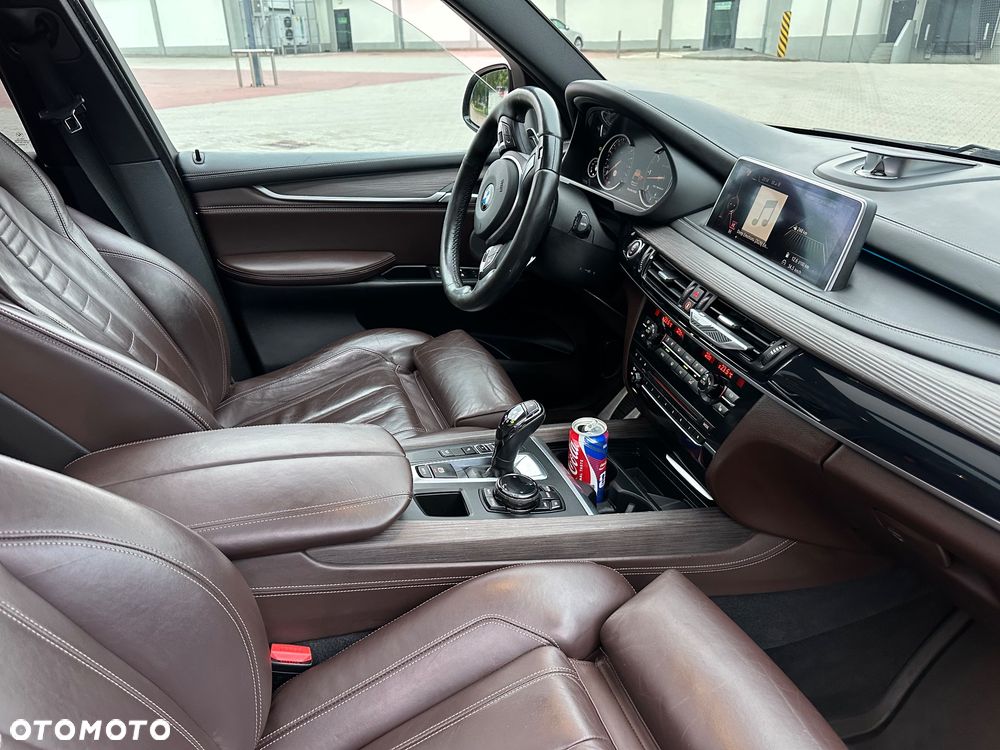 BMW X5 M M50d - 11