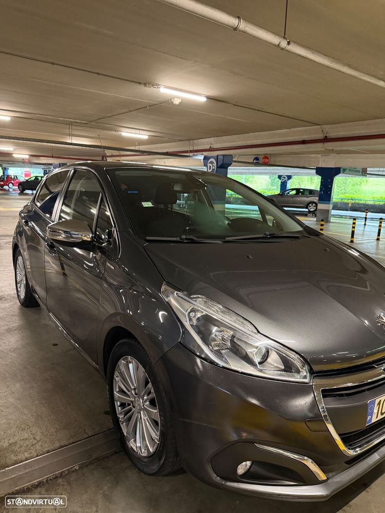 Peugeot 208 1.2 PureTech Style - 2