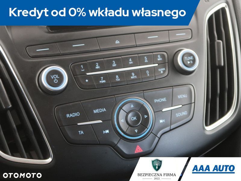 Ford Focus SW - 14