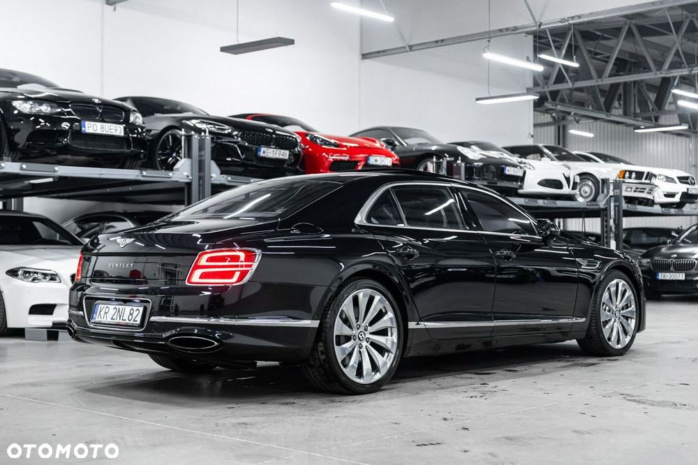 Bentley Flying Spur W12 - 10