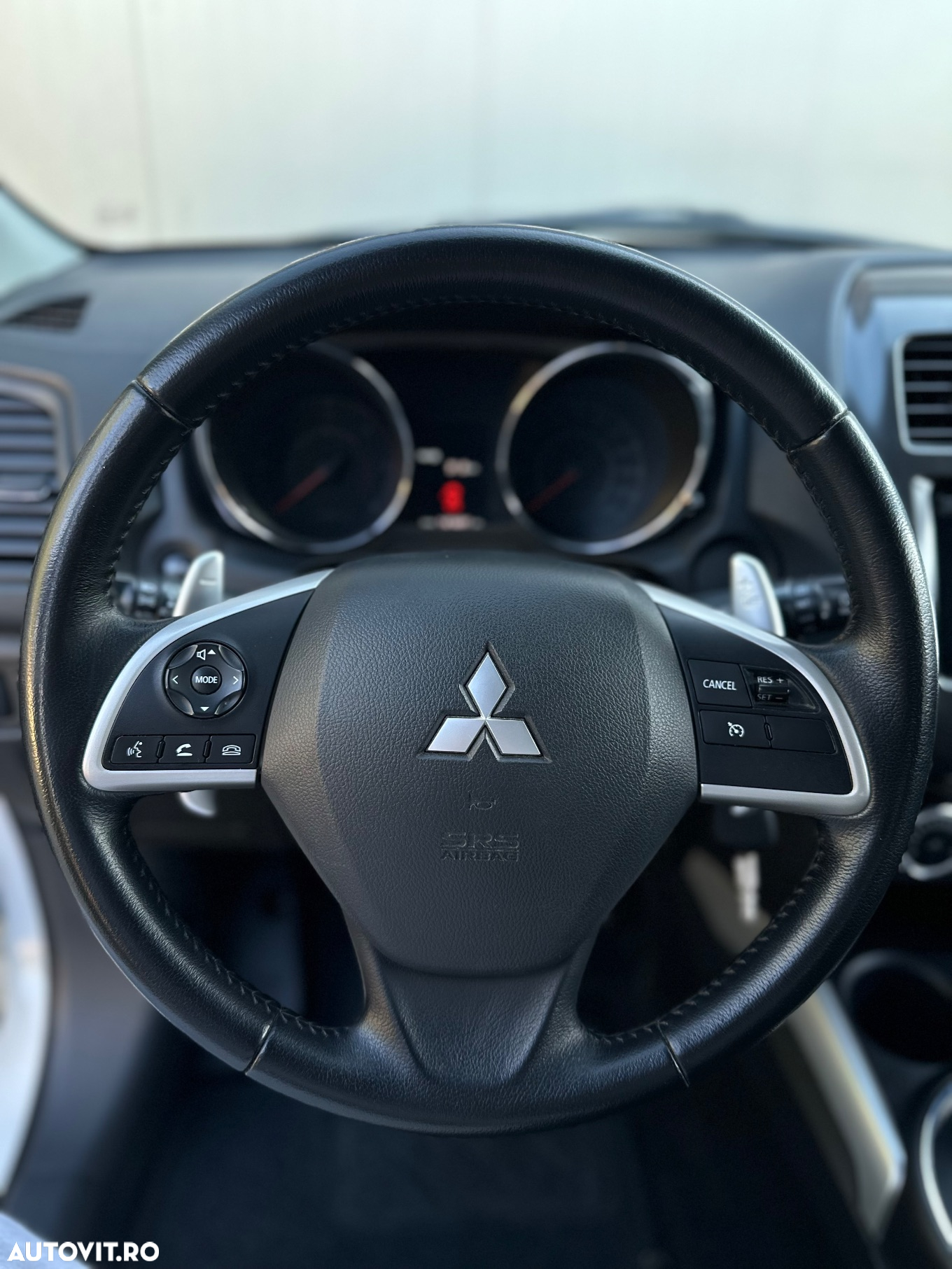 Mitsubishi ASX 2.2 DI-D 4WD Automatik Diamant Edition - 22