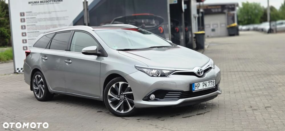 Toyota Auris 1.6 D-4D Design Edition - 18