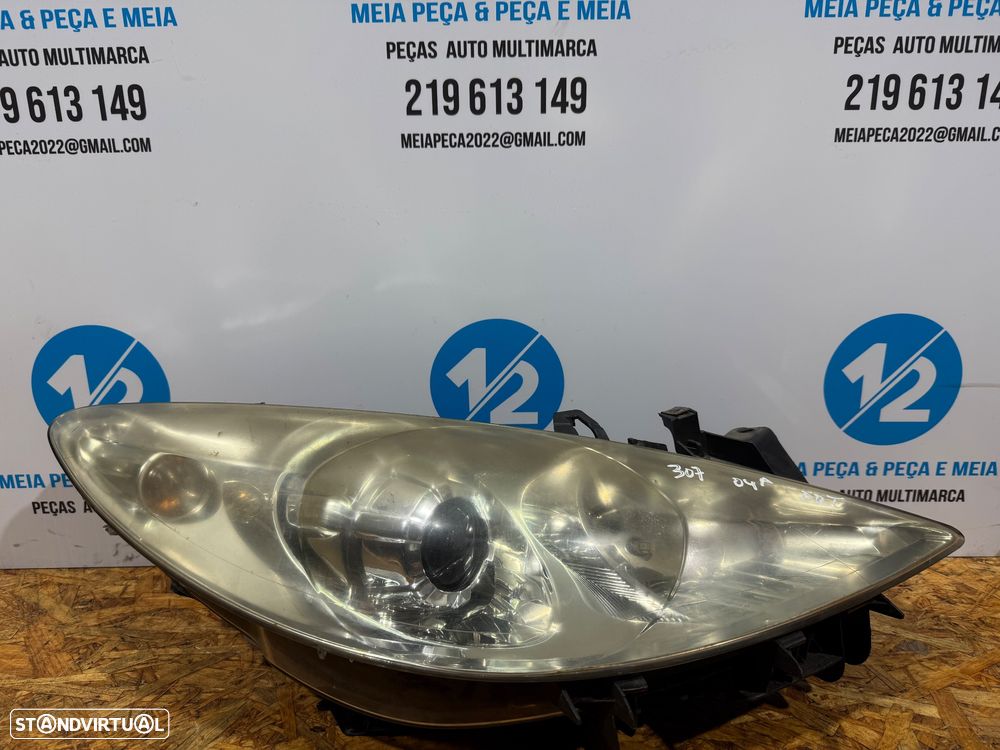 Farol direito Peugeot 307 - 2
