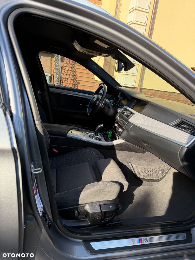 BMW Seria 5 520d Sport-Aut - 27