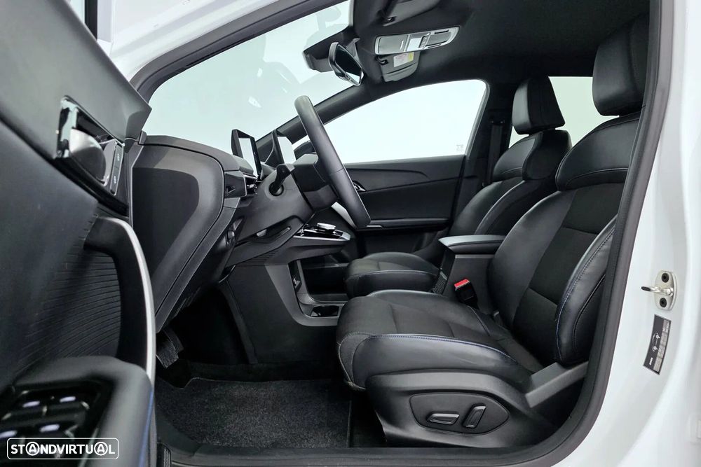 MG MG4 64 kWh Luxury - 8