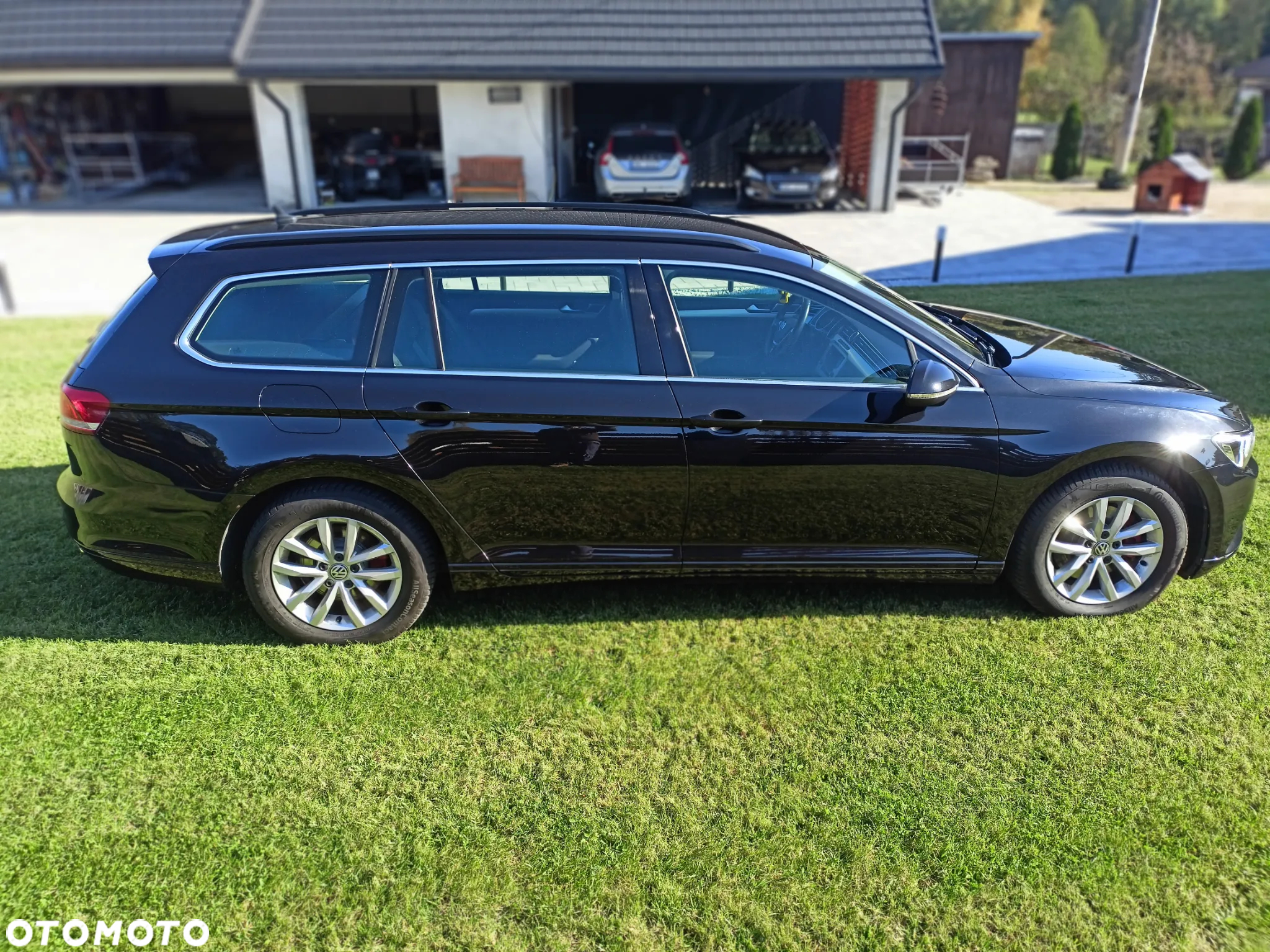 Volkswagen Passat Variant 1.6 TDI (BlueMotion Technology) Comfortline - 4