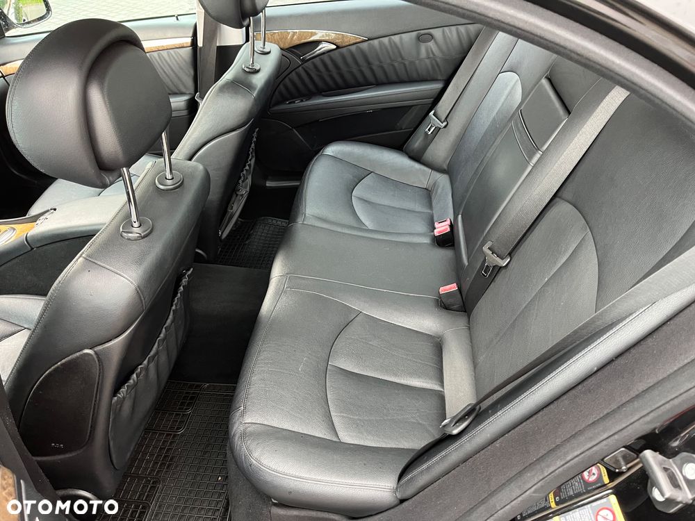 Mercedes-Benz Klasa E 320 CDI 4-Matic Avantgarde - 9