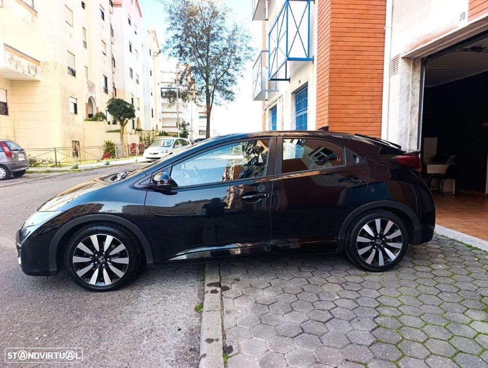 Honda Civic 1.4 i-VTEC Sport Black Edition - 12