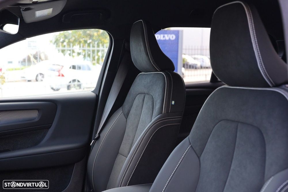 Volvo XC 40 2.0 B3 Plus Dark - 8