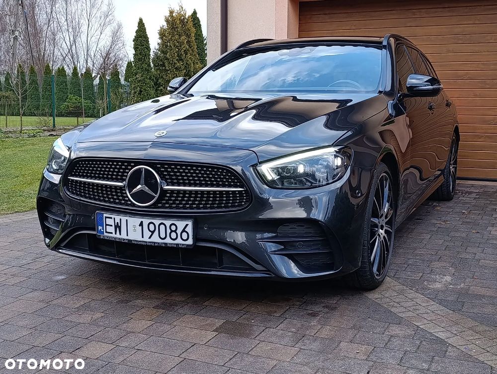 Mercedes-Benz Klasa E 300 d 4Matic 9G-TRONIC AMG Line - 2