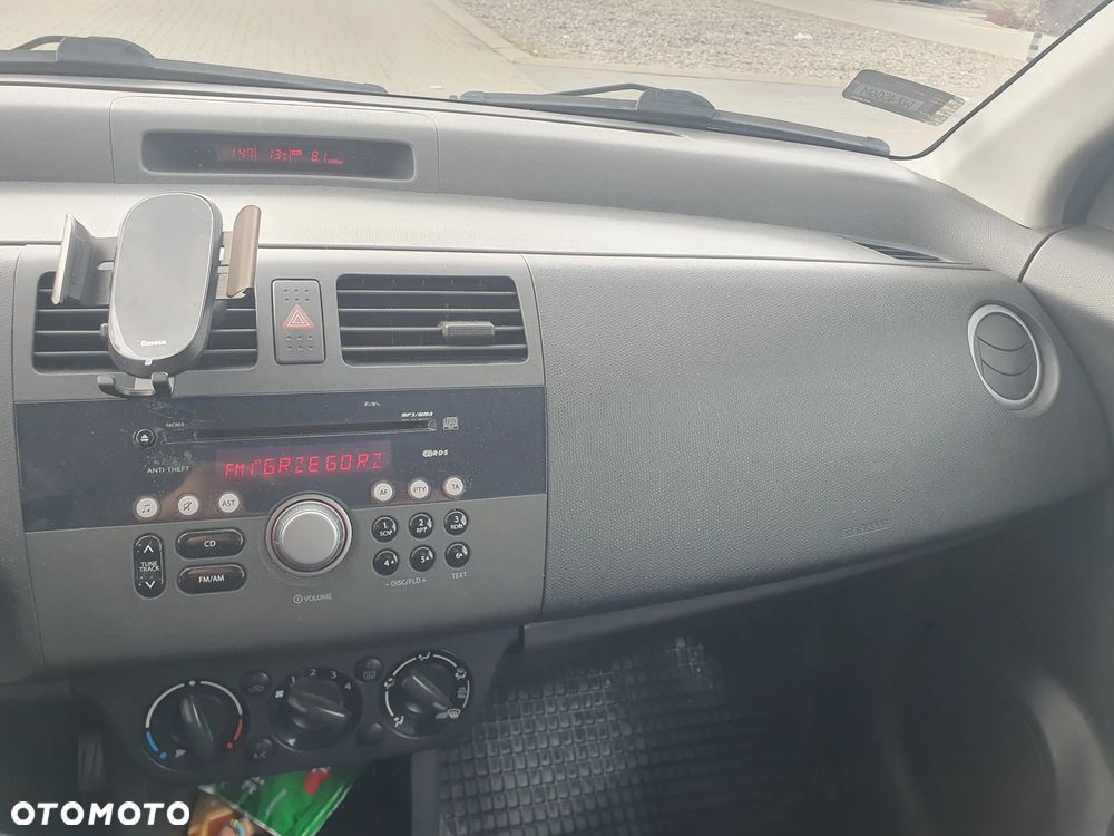 Suzuki Swift 1.3 Club - 14