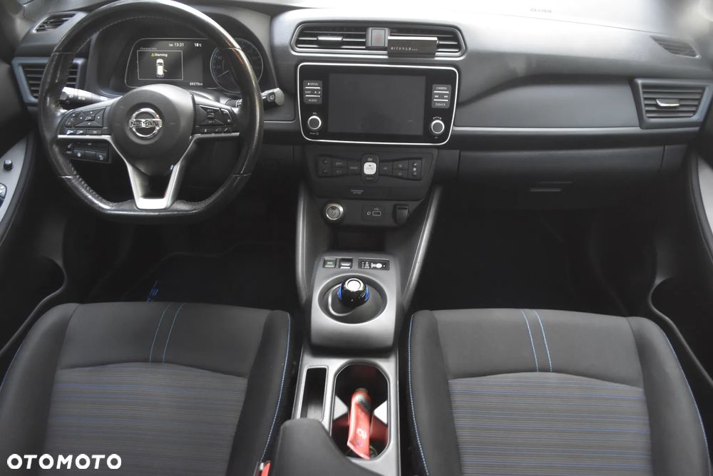 Nissan Leaf - 7