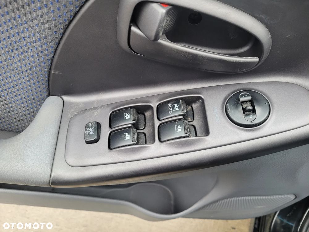 Hyundai Elantra 2.0i GLS - 12