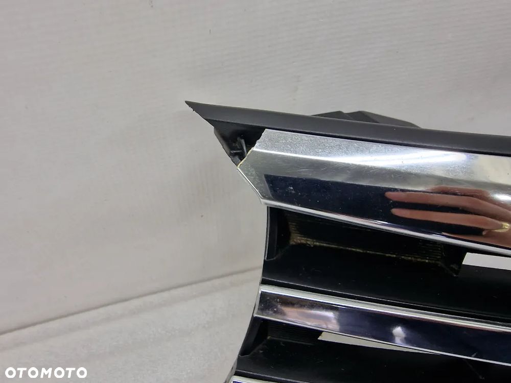 TOYOTA COROLLA E16 ATRAPA PRZEDNIA PRZÓD / GRILL , NR 53111-02790 NR AUKCJI NG524 - 8