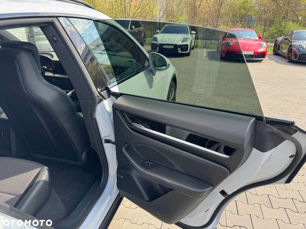 Porsche Macan 4 100kWh - 32