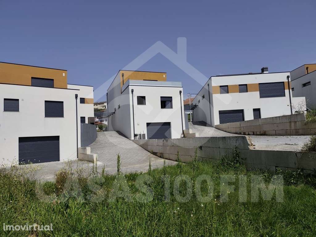 Terreno Urbano com 2720m² - Arneiro - Batalha - Grande imagem: 3/11