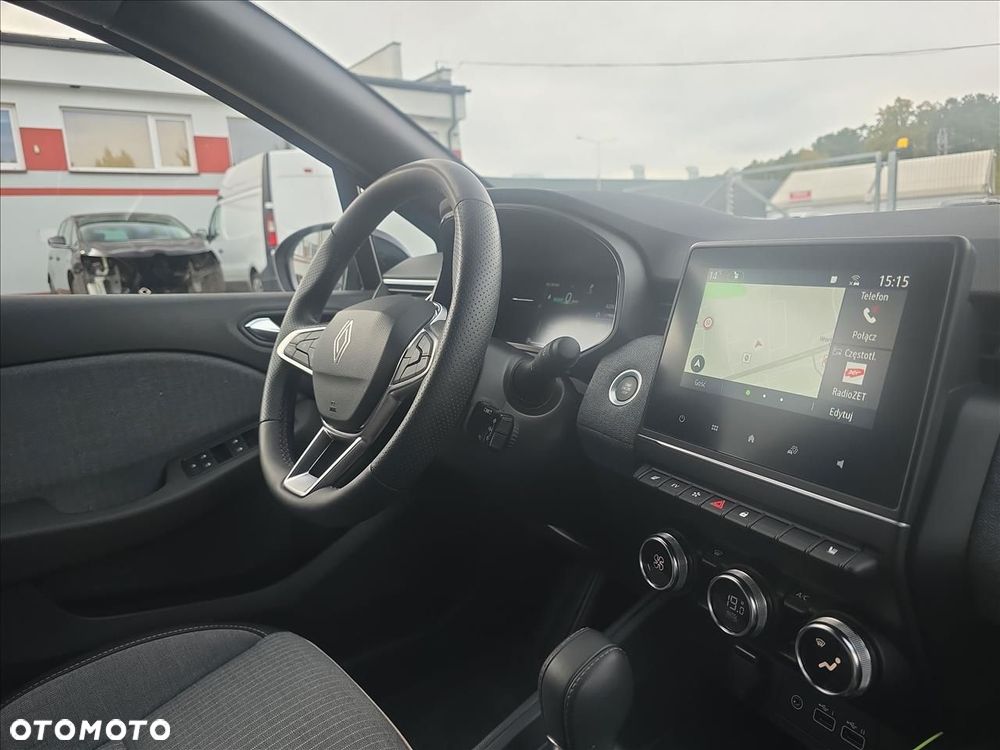 Renault Clio - 25
