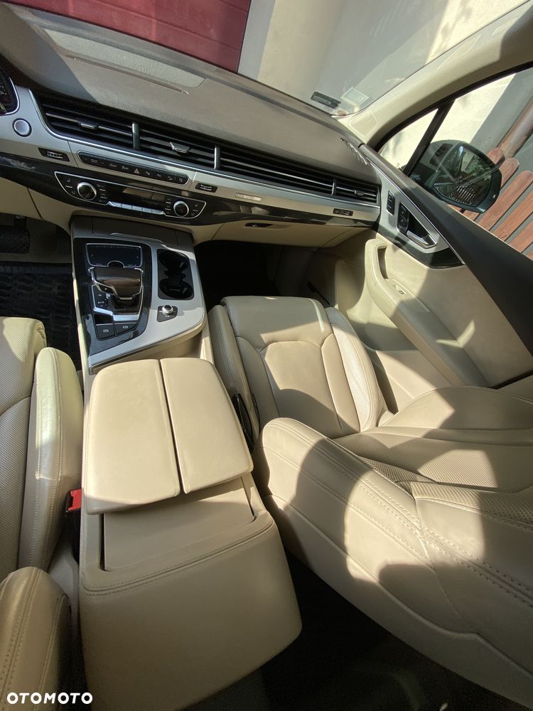 Audi Q7 - 19