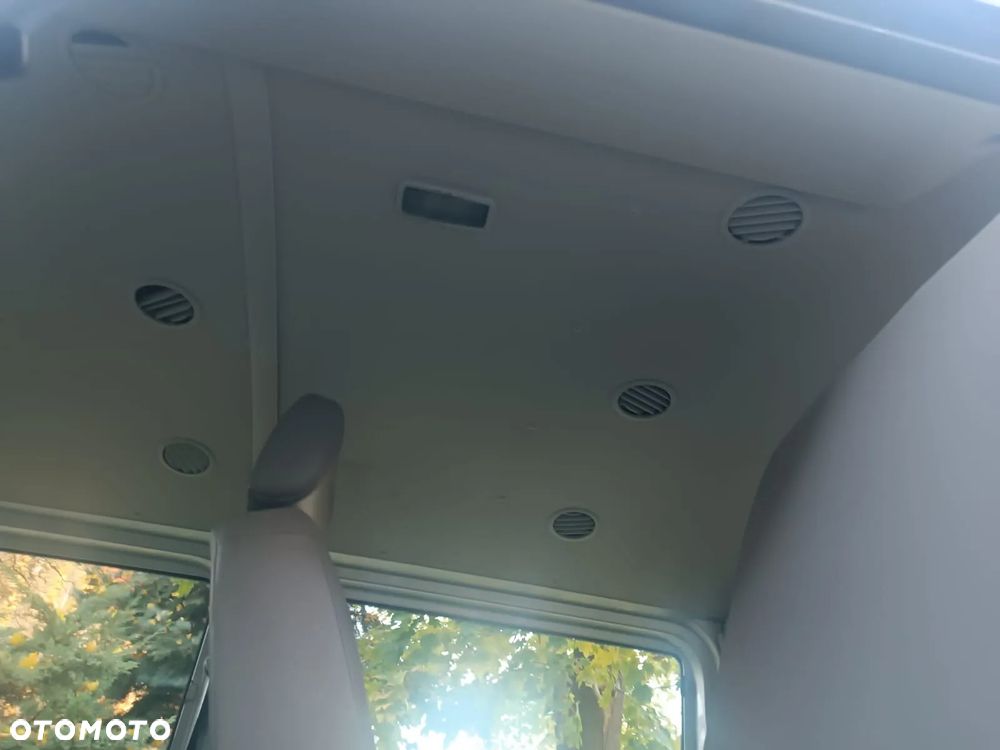 Volkswagen Transporter T5 TDI L1H1 - 15
