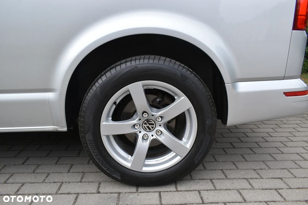 Volkswagen Caravelle 2.0 TDI L2 Comfortline DSG - 9