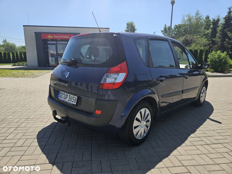 Renault Scenic 1.6 16V Confort Privilege - 18