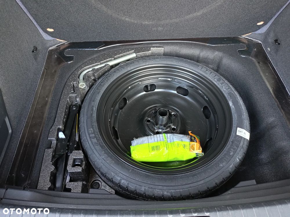 Skoda Karoq 1.5 TSI ACT 4x2 Style DSG - 32