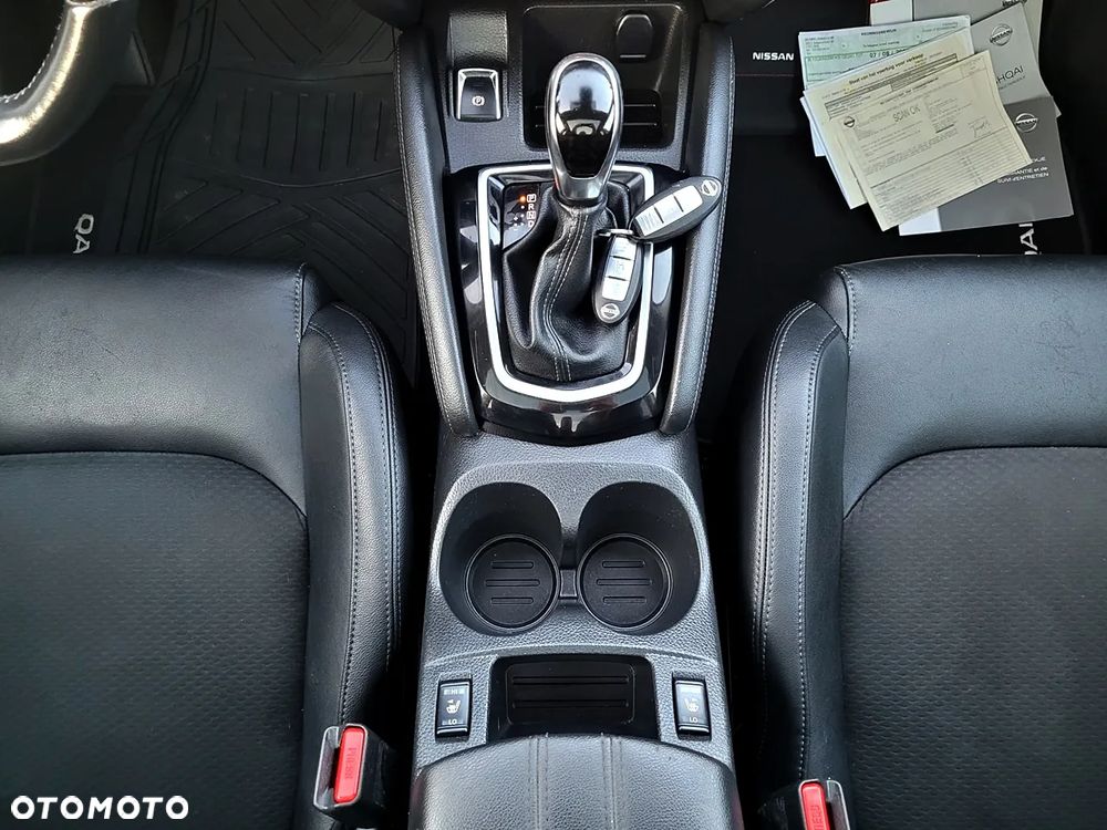 Nissan Qashqai 1.5 dCi DCT TEKNA - 16