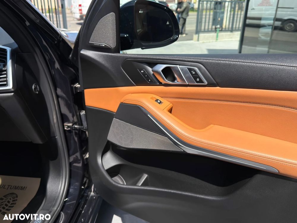 BMW X5 xDrive40i - 26