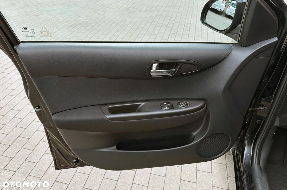 Hyundai i20 - 20