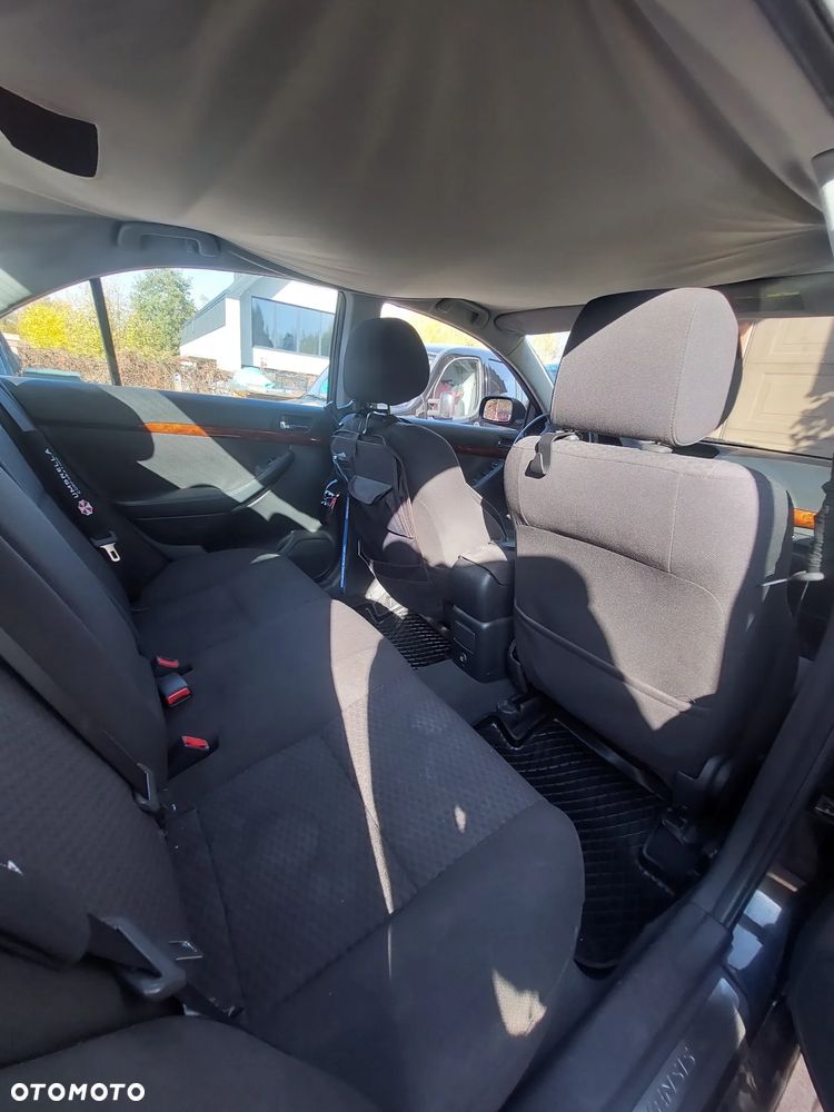 Toyota Avensis 2.0 VVT-i Sol - 7