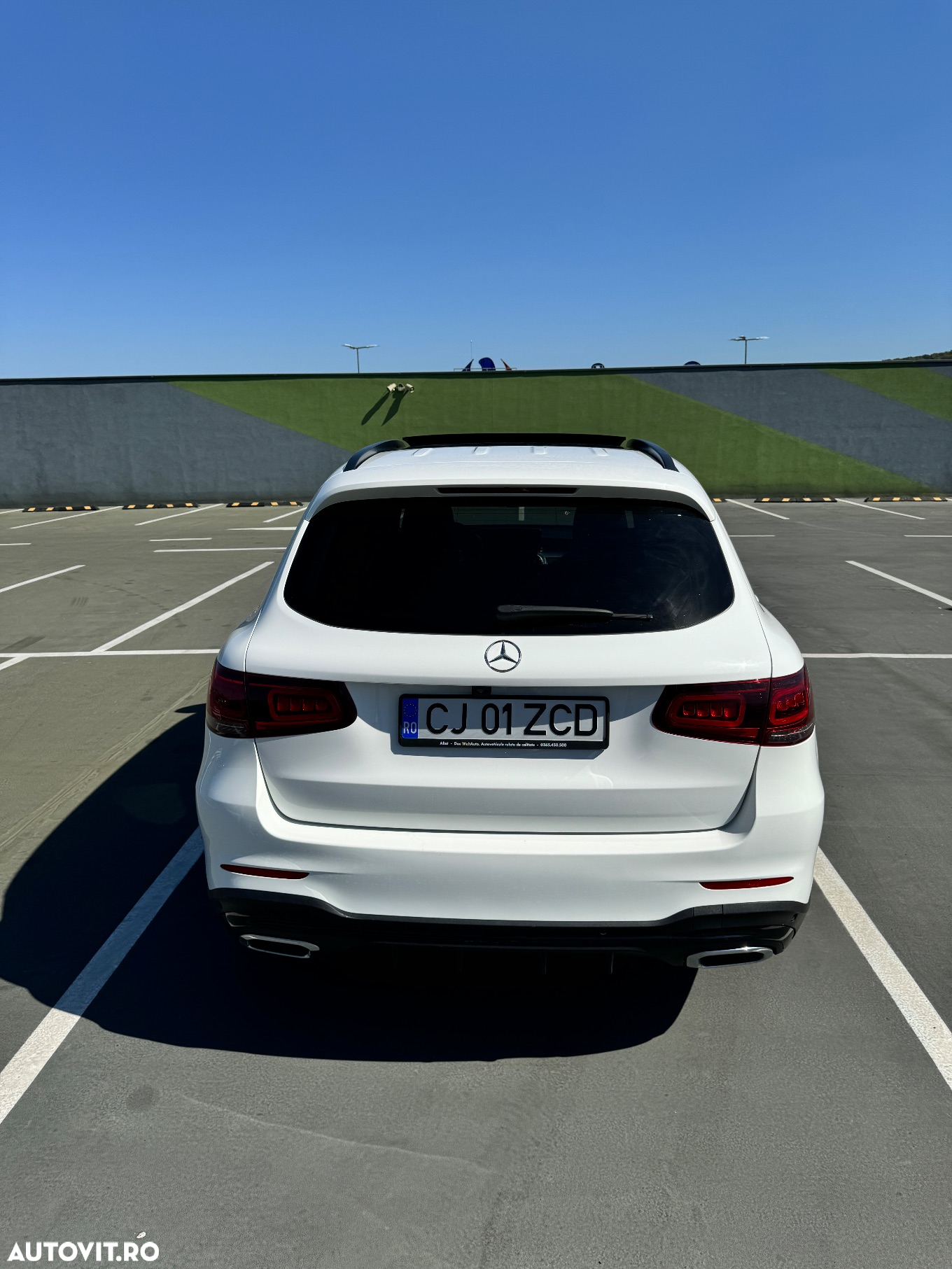 Mercedes-Benz GLC 300 d 4Matic 9G-TRONIC AMG Line Plus - 22