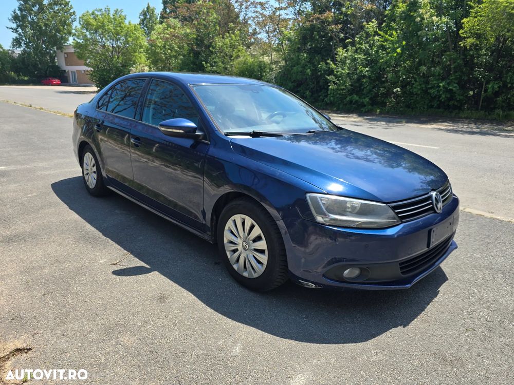 Volkswagen Jetta - 6