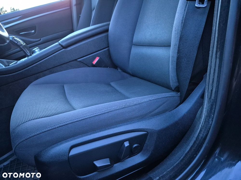 BMW Seria 5 520d - 17