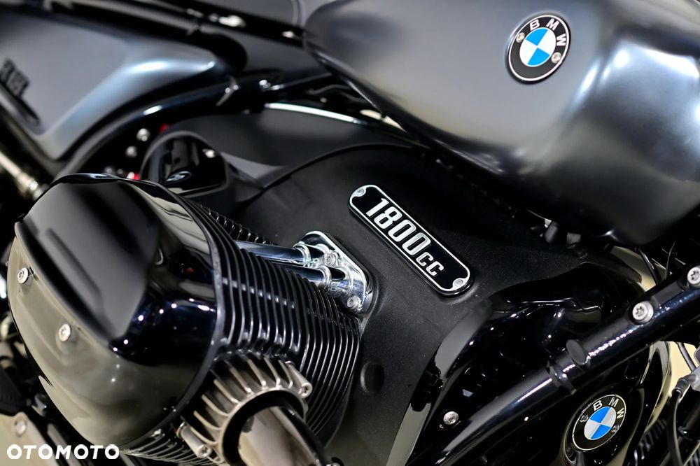 BMW R - 8