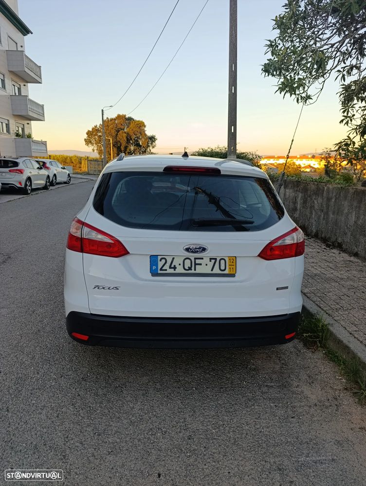 Ford Focus Sw 2012 photo 3