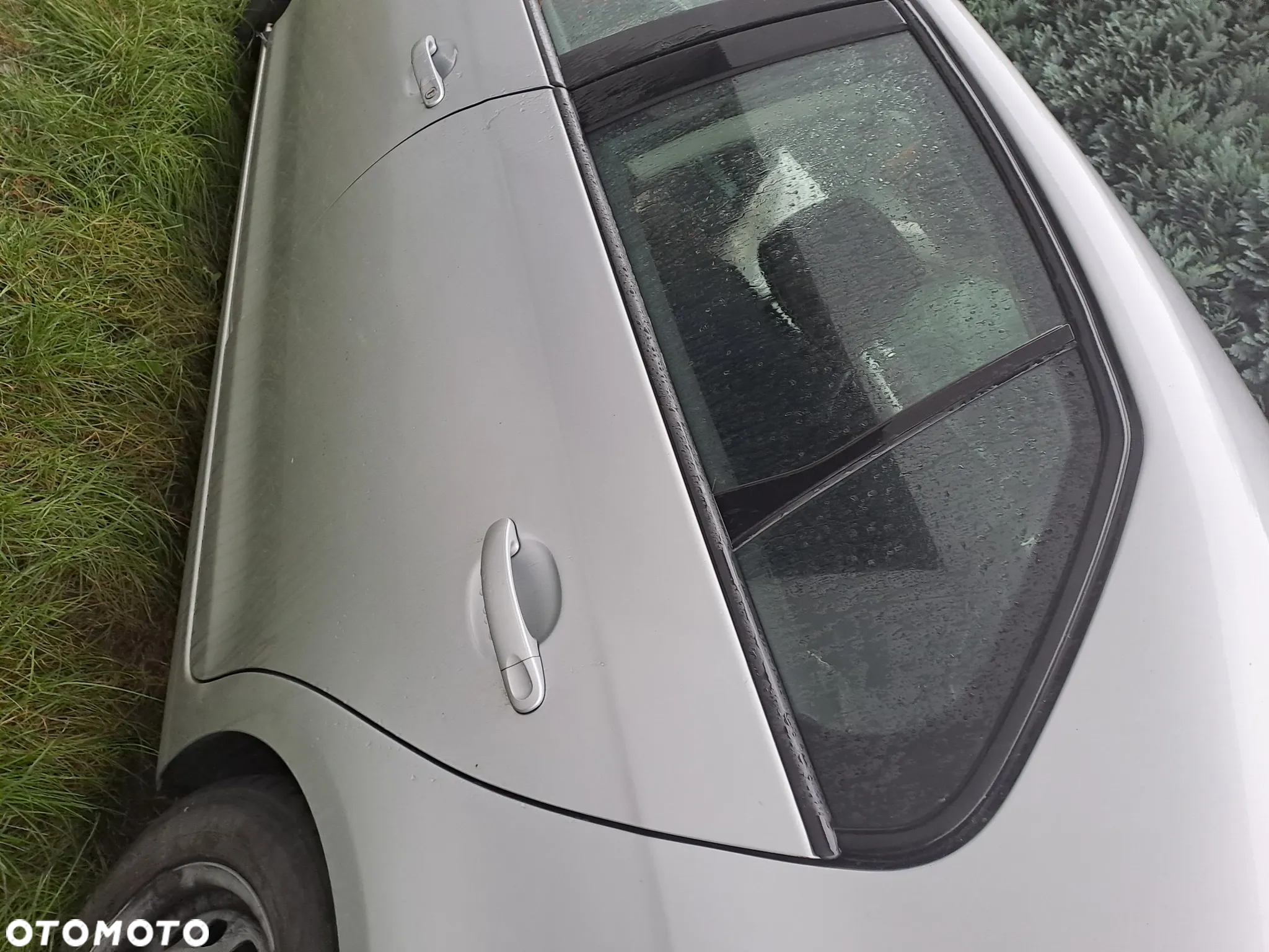 Volkswagen Jetta III 1K2 A5 sedan klapa bagażnika drzwi zderzak kod lakieru LA7W - 6