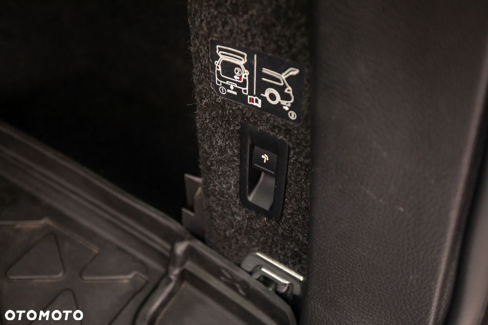 Volkswagen Passat 2.0 TDI DPF 4Mot Comfortline - 34