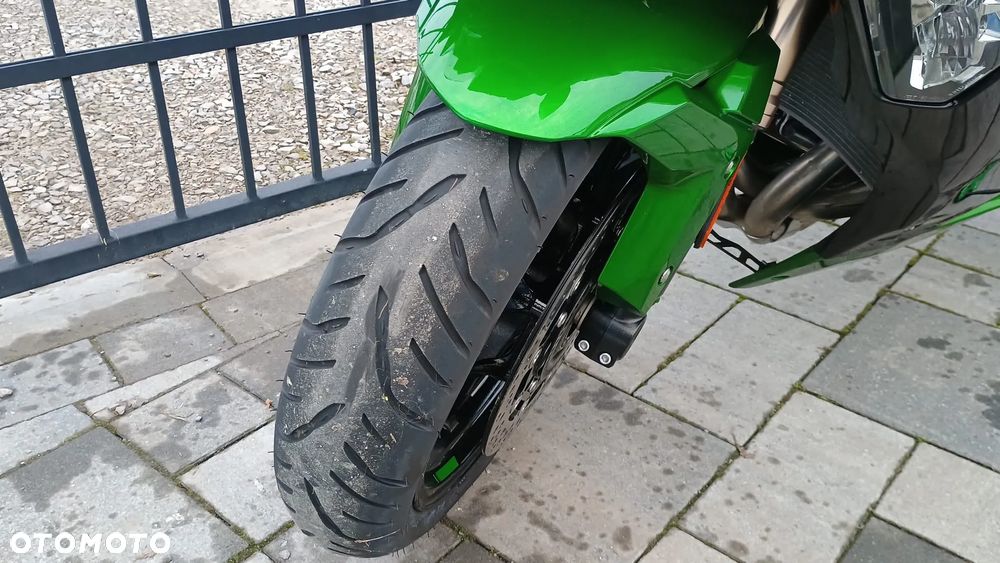 Kawasaki Ninja H2 SX - 25