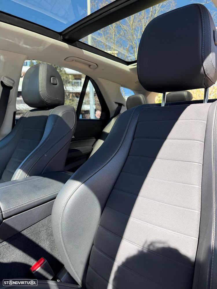 Mercedes-Benz GLE 300 d 4Matic - 13