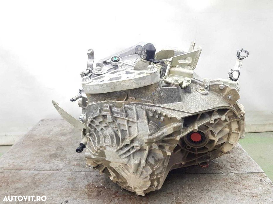 Cutie viteze Fiat Doblo II Facelift ; 1.6 Multijet; 6 Viteze; - 4