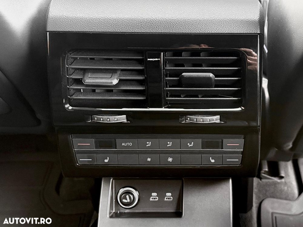 Volkswagen Touareg - 39